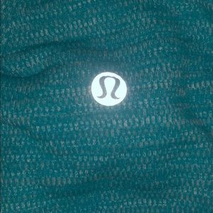 LULULEMON BEANIE WITH PONYTAIL HOLE